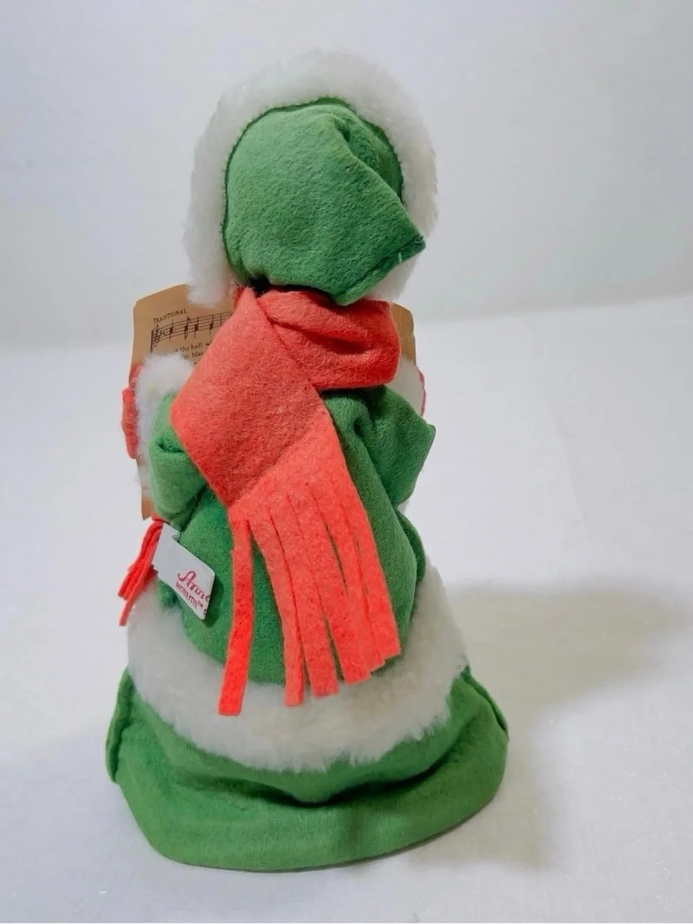 Vintage Annalee Woman Christmas Caroler 1974 Holiday